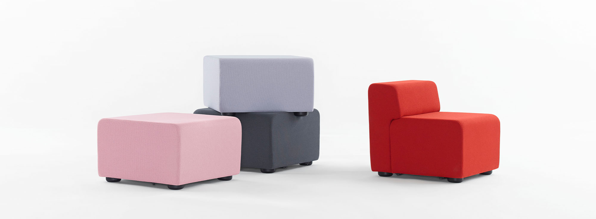 k. lounge plannable modular lounge system by Knoll