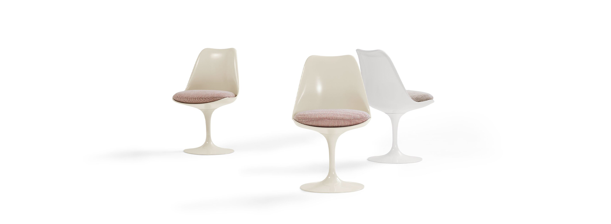 Knoll Saarinen Tulip Chairs by Eero Saarinen